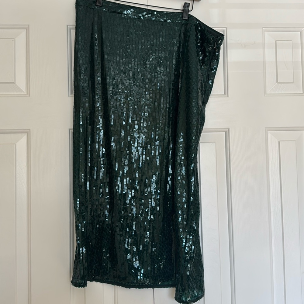 H&M Green Sequin Midi Skirt with Slit - New without tags